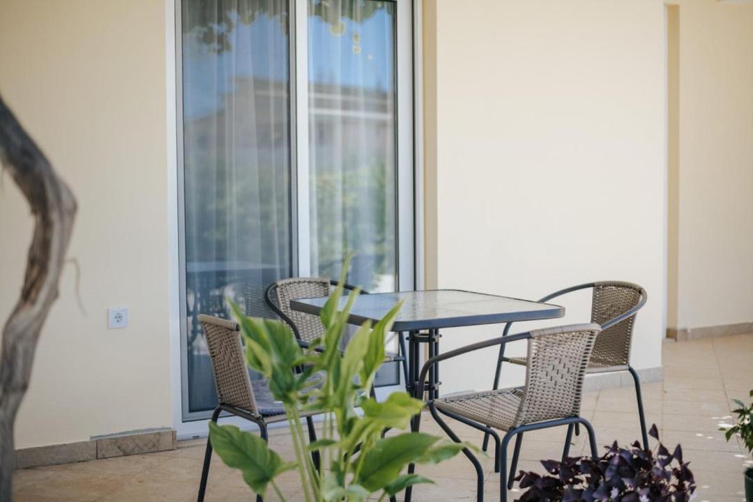 Olive Garden Apartment