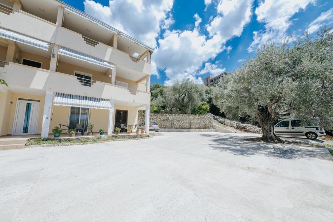 Apartment Olive Garden